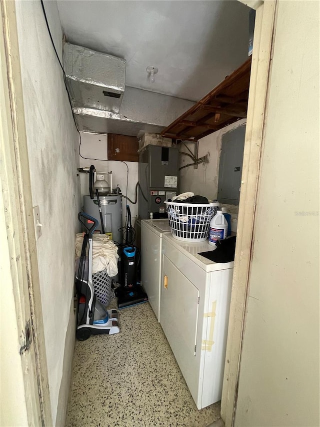 2332 Hadley St, Deltona, FL 32738 - washroom with washer and dryer, heating unit, and water heater
