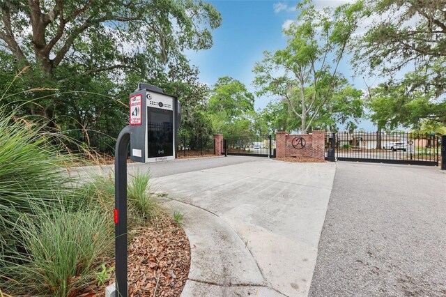 2940 SE 23rd Ave, Ocala, FL 34471 - gate with fence