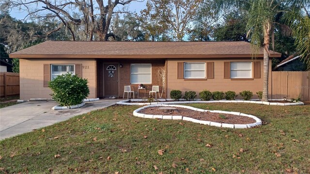 921 Valleydale Ave, Deland, FL 32720 - photo 1