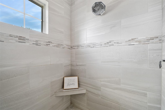 3322 Modena Way, New Smyrna Beach, FL 32168 - full bath featuring tiled shower