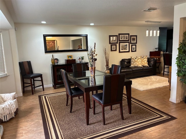 516 Hickorywood Ave, Altamonte Springs, FL 32714 - dining area featuring wood finished floors and recessed lighting