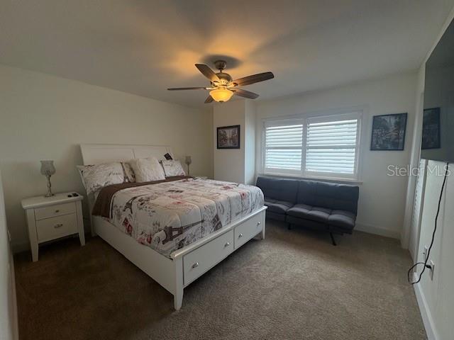 bedroom with carpet flooring and ceiling fan
