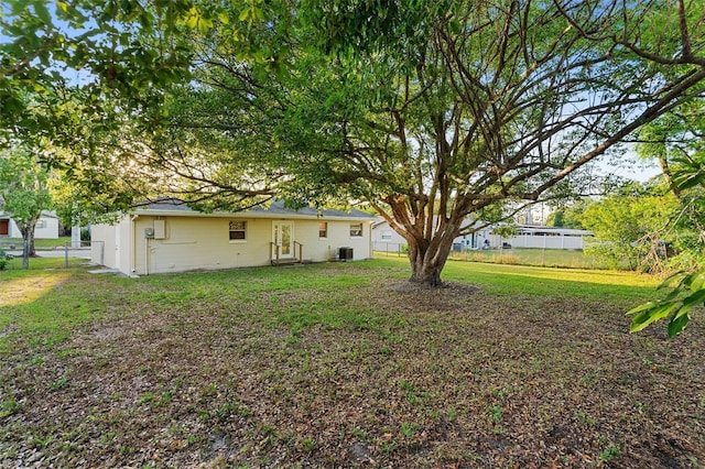 541 Northwestern Ave, Altamonte Springs, FL 32714 - view of yard with cooling unit
