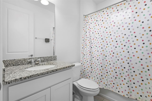 518 Briarbrook Way, Deland, FL 32724 - full bathroom with toilet, tile patterned floors, vanity, and a shower with shower curtain