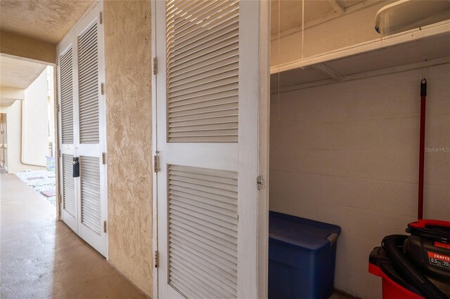 325 Wilder Blvd Unit A102, Daytona Beach, FL 32114 - view of closet