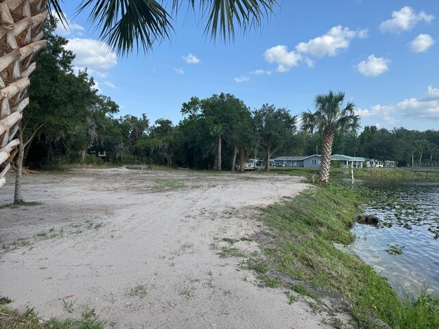 1570 Riveredge Ct, Astor, FL 32102