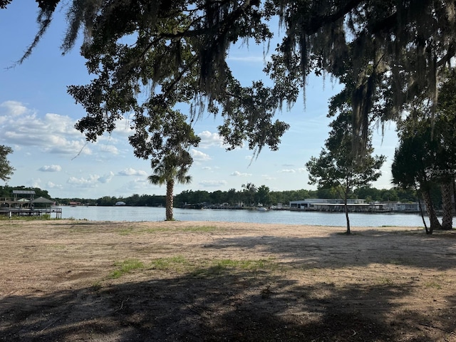 1570 Riveredge Ct, Astor, FL 32102