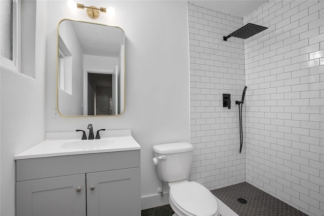 2215 Lake Ruby Rd, Deland, FL 32724 - full bath with vanity, tiled shower, and toilet