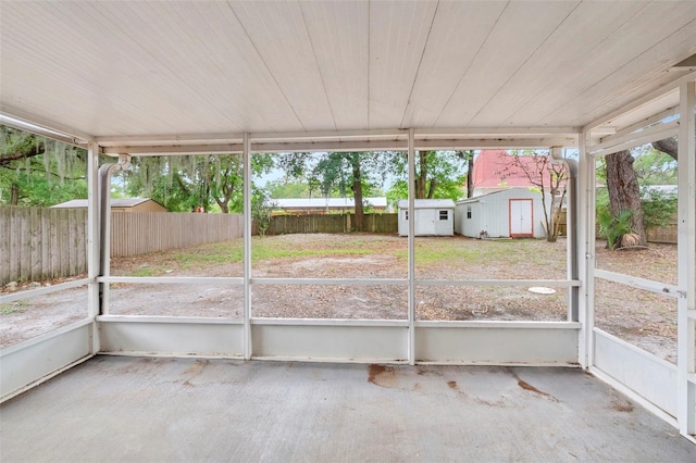 910 Sheeler Oaks Dr, Apopka, FL 32703 - unfurnished sunroom featuring healthy amount of natural light