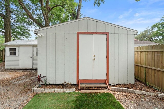 910 Sheeler Oaks Dr, Apopka, FL 32703 - view of shed