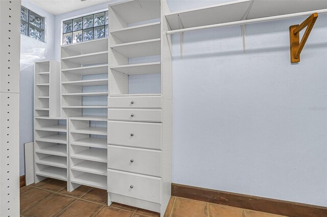 61 E Bayshore Dr, Port Orange, FL 32127 - view of walk in closet