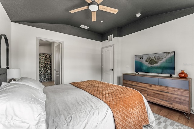 1469 Broken Oak Dr Unit 43A, Winter Garden, FL 34787 - bedroom featuring vaulted ceiling, wood finished floors, and ceiling fan