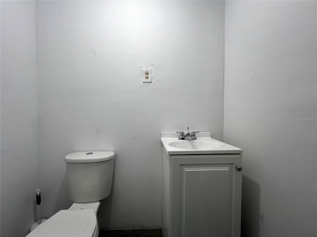 601 Berkshire Rd, Daytona Beach, FL 32114 - bathroom featuring toilet and vanity