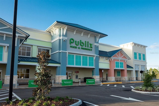112 Lost Ball Dr, Daytona Beach, FL 32124 - view of building exterior featuring uncovered parking