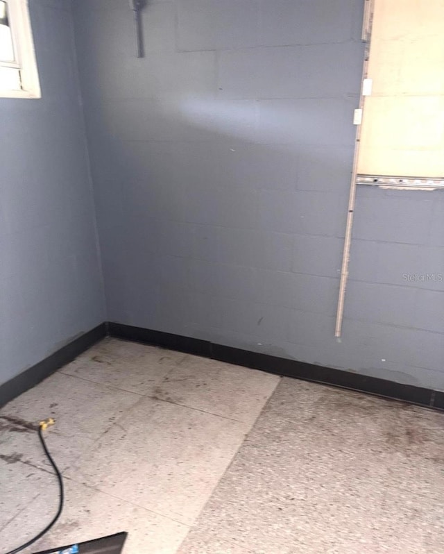 3 Cassia Ln, Debary, FL 32713 - spare room featuring baseboards