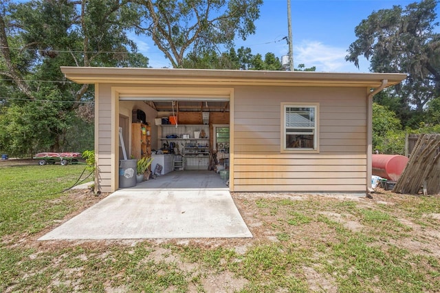 1056 Reynolds Rd, De Leon Springs, FL 32130 - view of garage
