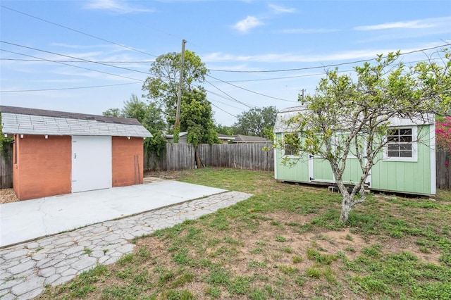 1411 Cliff Ave, Eustis, FL 32726 - view of yard with a patio area