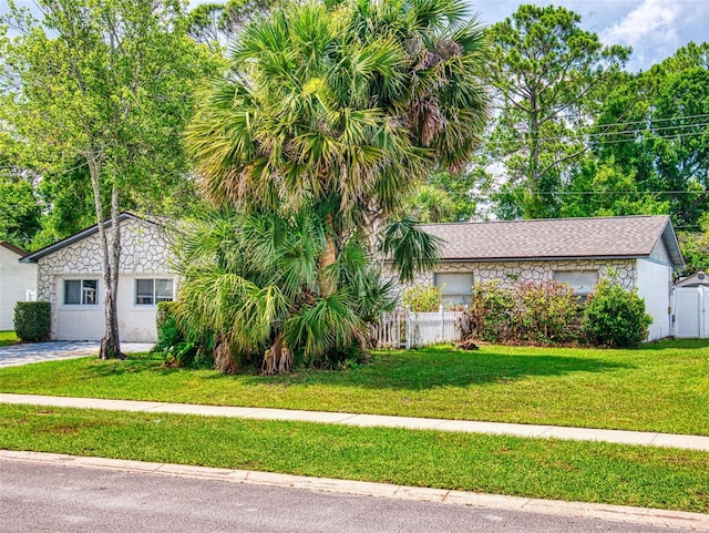 1229 Jeffery Dr, Port Orange, FL 32129 - single story home with stone siding