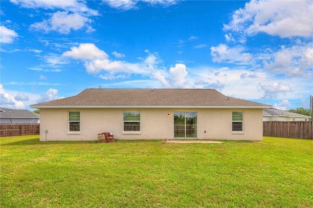 6 Laurel Pass Ct, Ocala, FL 34480 - rear view of house with stucco siding