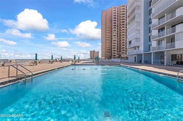 3047 S Atlantic Ave Unit 1805, Daytona Beach, FL 32118 - view of community pool