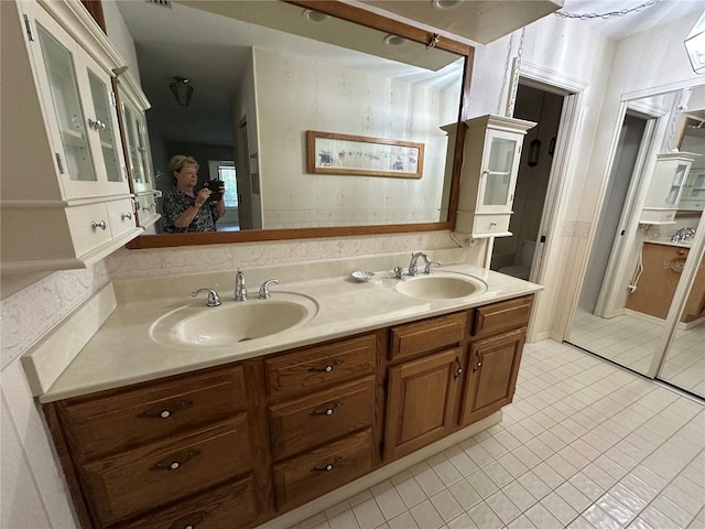 96 Old Barn Trl, Ormond Beach, FL 32174 - full bath with double vanity and tile patterned floors