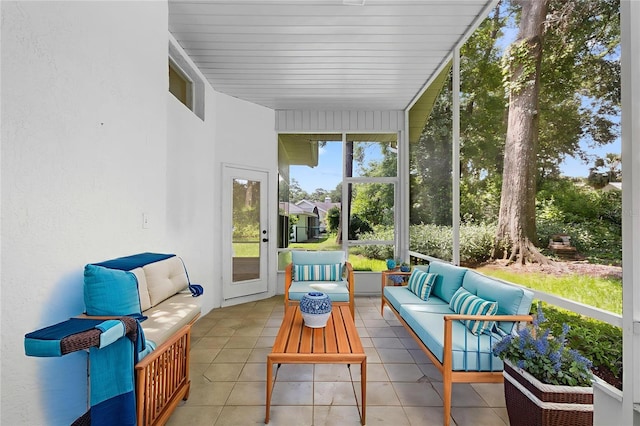 802 Royal Oak Ct, Deland, FL 32724 - sunroom with an outdoor hangout area