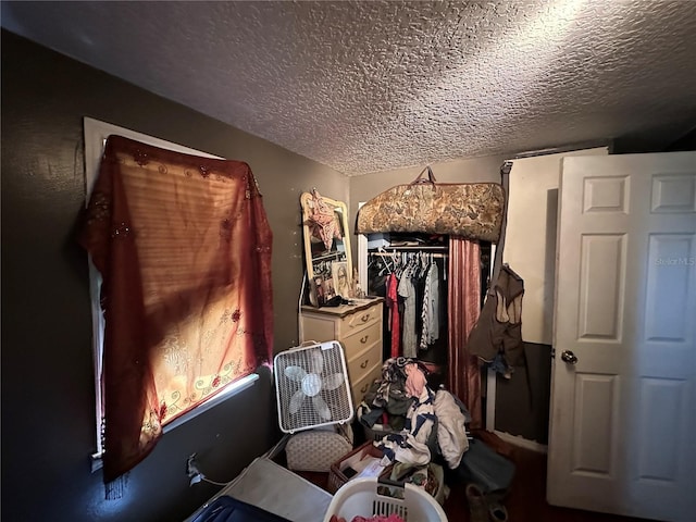 43721 State Road 19, Altoona, FL 32702 - bedroom with a textured ceiling