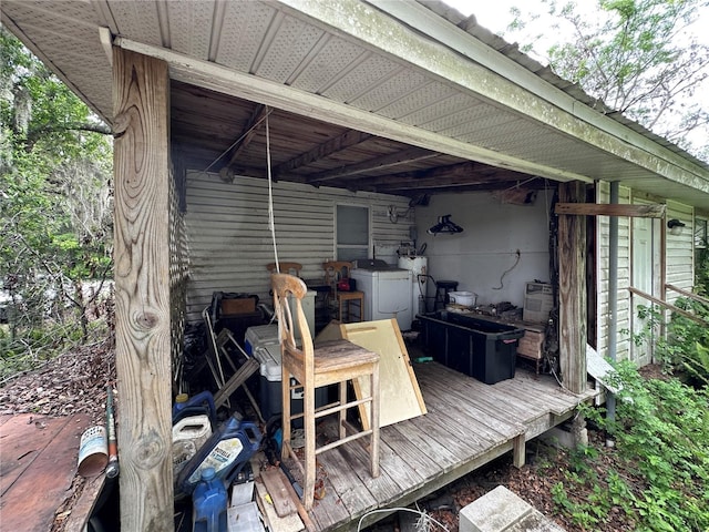43721 State Road 19, Altoona, FL 32702 - deck featuring washer and dryer