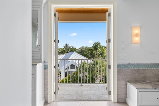 2275 Genesea Ln, Vero Beach, FL 32963 - doorway featuring tile patterned flooring