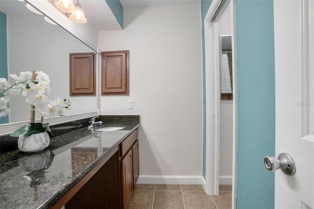 940 Douglas Ave Unit 189, Altamonte Springs, FL 32714 - full bath with vanity and tile patterned floors