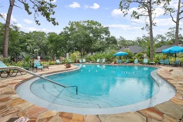 940 Douglas Ave Unit 189, Altamonte Springs, FL 32714 - community pool with a patio