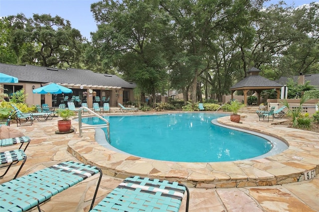 940 Douglas Ave Unit 189, Altamonte Springs, FL 32714 - community pool with a gazebo and a patio area