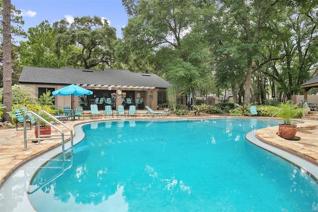 940 Douglas Ave Unit 189, Altamonte Springs, FL 32714 - community pool featuring a patio and view of scattered trees