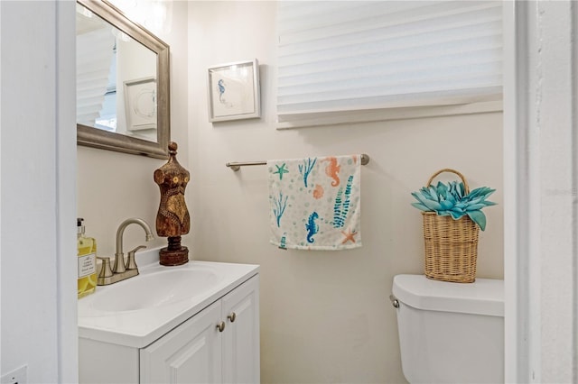 1455 Whitewood Dr, Deltona, FL 32725 - bathroom with vanity and toilet