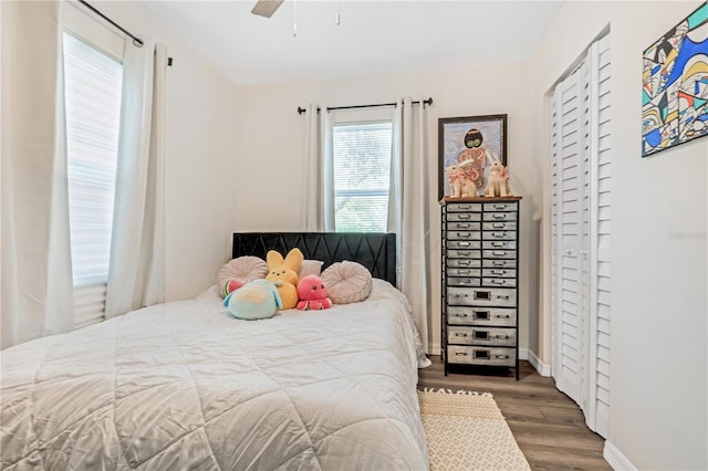 1455 Whitewood Dr, Deltona, FL 32725 - bedroom with wood finished floors and a ceiling fan
