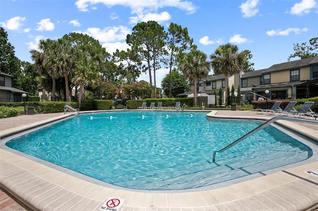 874 Commonwealth Ct, Casselberry, FL 32707 - community pool featuring a residential view