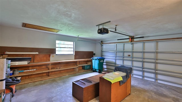 1017 Chippewa Trl, Daytona Beach, FL 32117 - garage with a garage door opener
