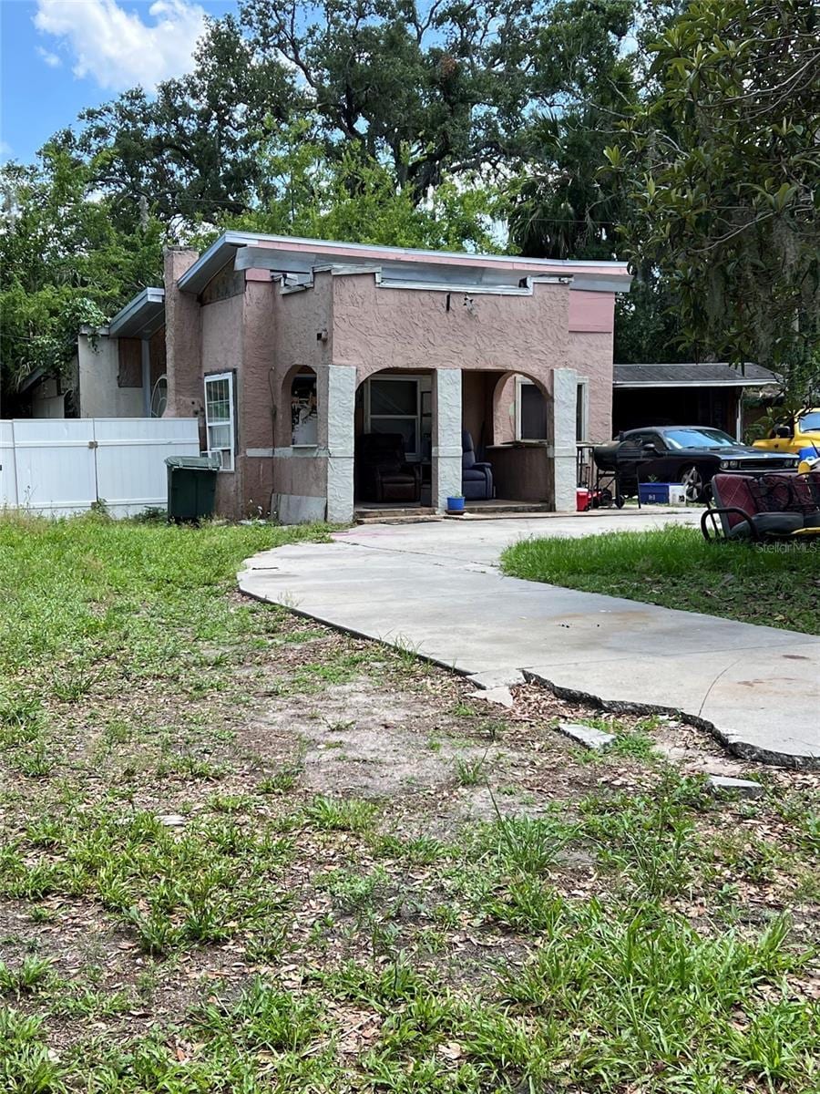 517 Wallace St, Daytona Beach, FL 32114 - photo 1