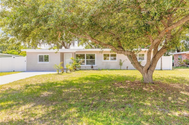 118 N Sunland Dr, Sanford, FL 32773 - view of front of property featuring brick siding
