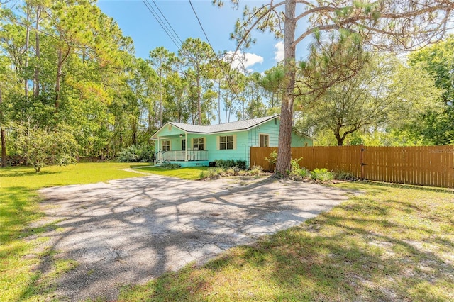 453 Elizabeth St, Deltona, FL 32725 - photo 1