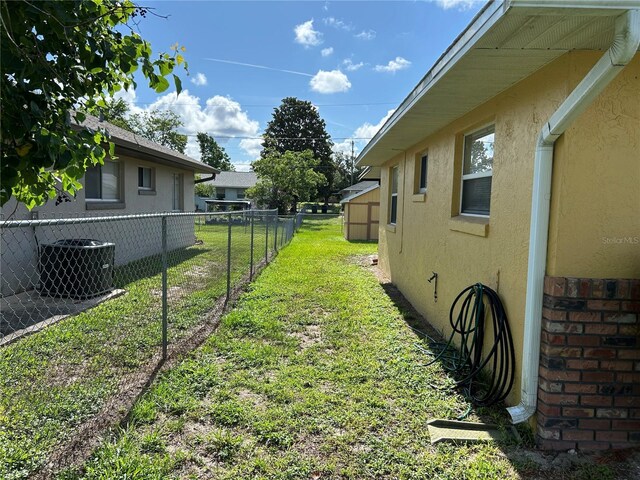 1887 Viking Ave, Deltona, FL 32725 - view of yard