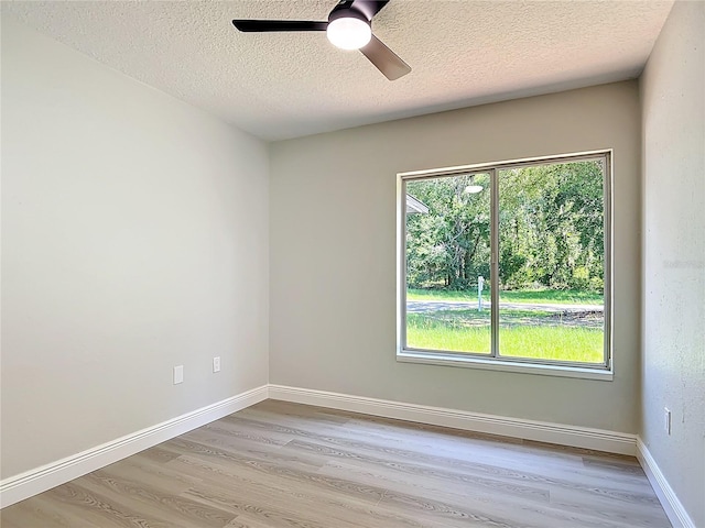 28432 Tammi Dr, Tavares, FL 32778 - photo 30
