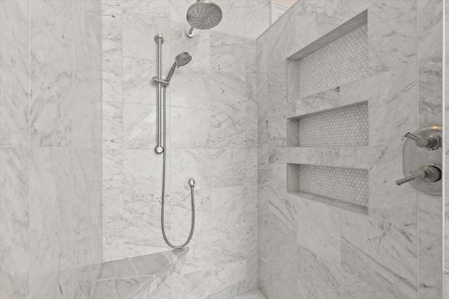 113 Neptune Ave, Ormond Beach, FL 32176 - bathroom featuring tiled shower