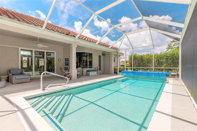 2816 E Venetian Lake Cir, New Smyrna Beach, FL 32168 - outdoor pool with a patio, a ceiling fan, and a lanai