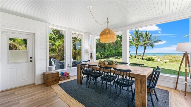 943 S Atlantic Ave, Cocoa Beach, FL 32931 - sunroom with a water view