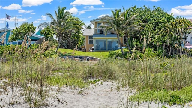 943 S Atlantic Ave, Cocoa Beach, FL 32931 - view of yard