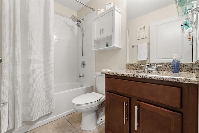 815 Fillmore Ct, Davenport, FL 33837 - bathroom with shower / tub combo, vanity, and tile patterned flooring
