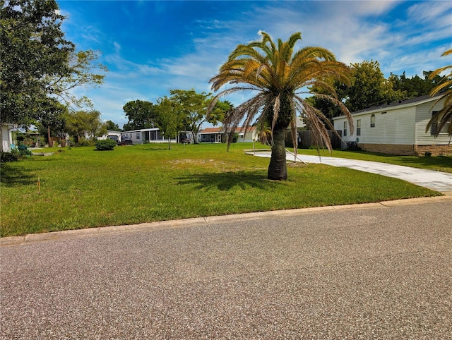 8 Applewood Cir S, Daytona, FL 32119
