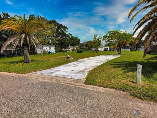 8 Applewood Cir S, Daytona, FL 32119