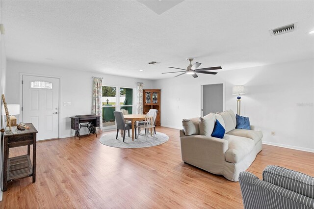 1985 Monterey Dr, Deltona, FL 32738 - photo 35